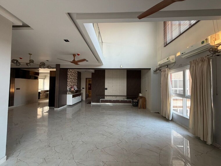 Room, pashmina-waterfront 4 Bedroom 3640 Sq.Ft. Penthouse In Old Madras Road Bangalore 10611624
