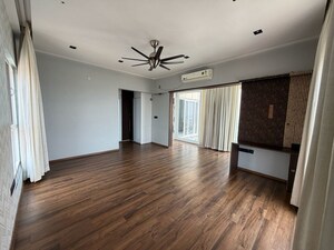 Room in 4 BHK Penthouse at Pashmina Waterfront, Old Madras Road – for Rent