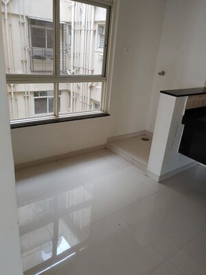 Room in 3 BHK Apartment at Nyati Equatorial, Bavdhan – for Rent