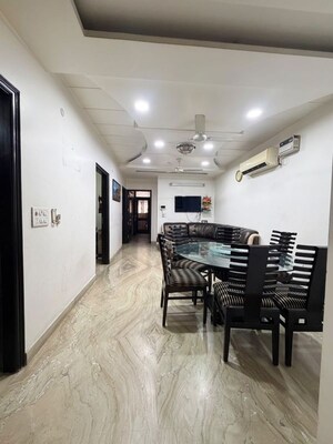 Parking in 3 BHK Builder Floor at Ashok Vihar – for Sale
