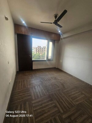 Bedroom in 2 BHK Apartment at Unitech Uniworld Gardens 2, Sector 47 – for Rent