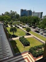 3.5 BHK + Servant Room 2100 Sq.Ft. Builder Floor in Rohtas Presidential Tower
