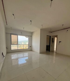 Room in 1 BHK Apartment at New Nikita Apartments, Borivali West – for Rent