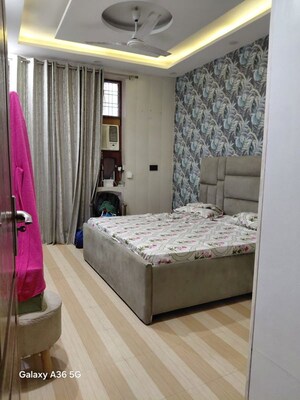 Bedroom in 2 BHK Builder Floor at Sector 15 – for Rent