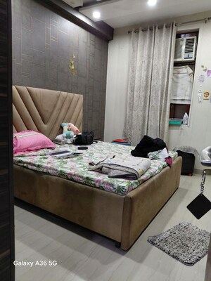 Bedroom in 2 BHK Builder Floor at Sector 15 – for Rent