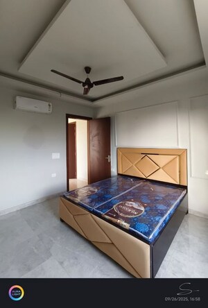 Bedroom in 2 BHK Builder Floor at Sushant Lok 2, Sector 57 – for Rent