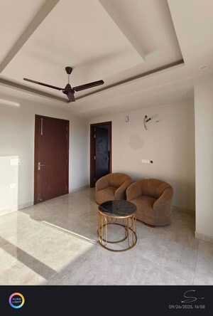 Living Room in 2 BHK Builder Floor at Sushant Lok 2, Sector 57 – for Rent