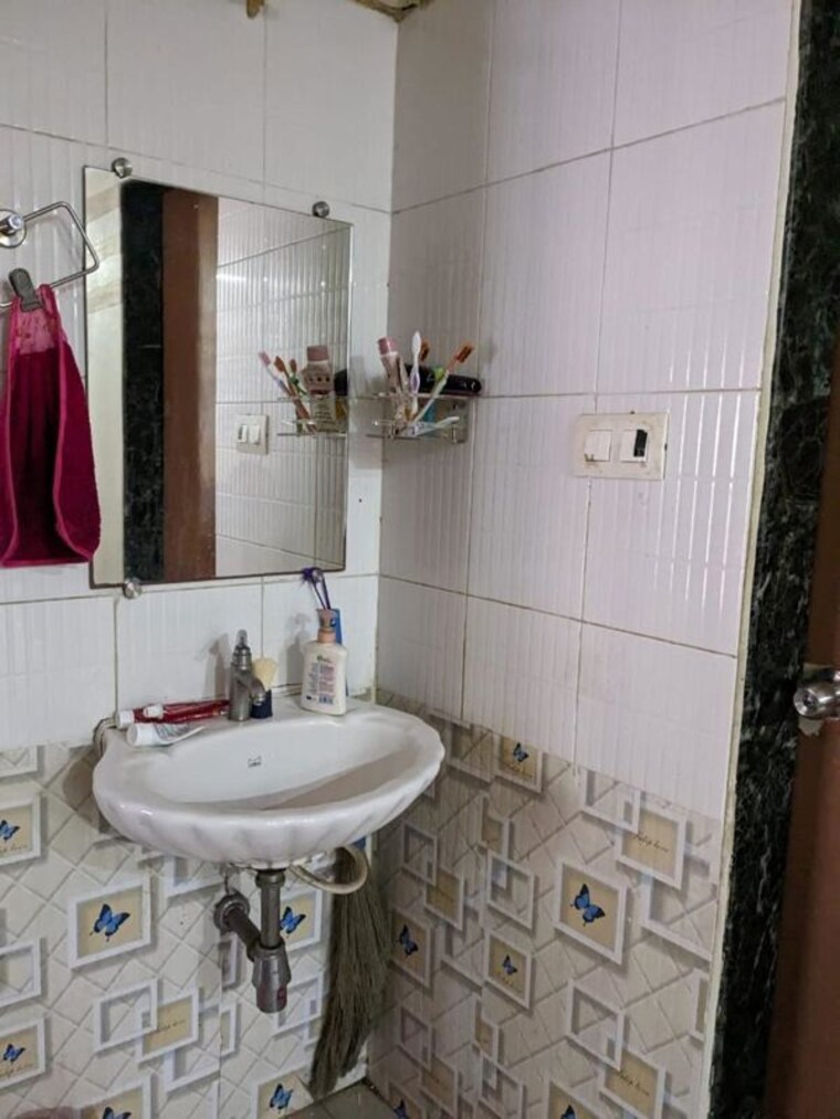 Bathroom, aishwaryam-ventures 2 Bedroom 900 Sq.Ft. Apartment In Pimpri Chinchwad Pcmc Pune 10612067