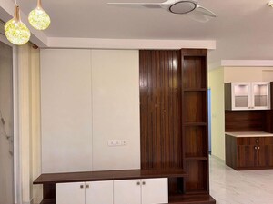 Room in 3 BHK Apartment at Mantri Lithos, Thanisandra – for Rent