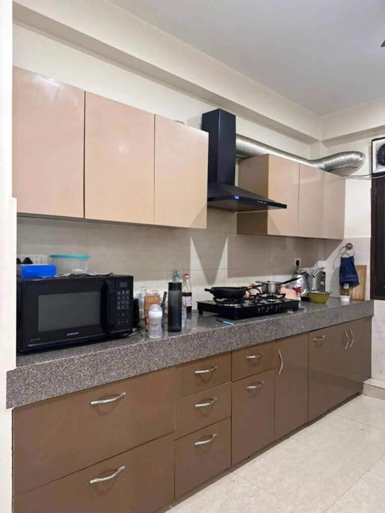 Kitchen, sector 15 3 Bedroom 1500 Sq.Ft. Builder Floor In Sector 15 Gurgaon 10612098