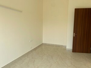 Room in 3 BHK Builder Floor at Sector 57 – for Rent