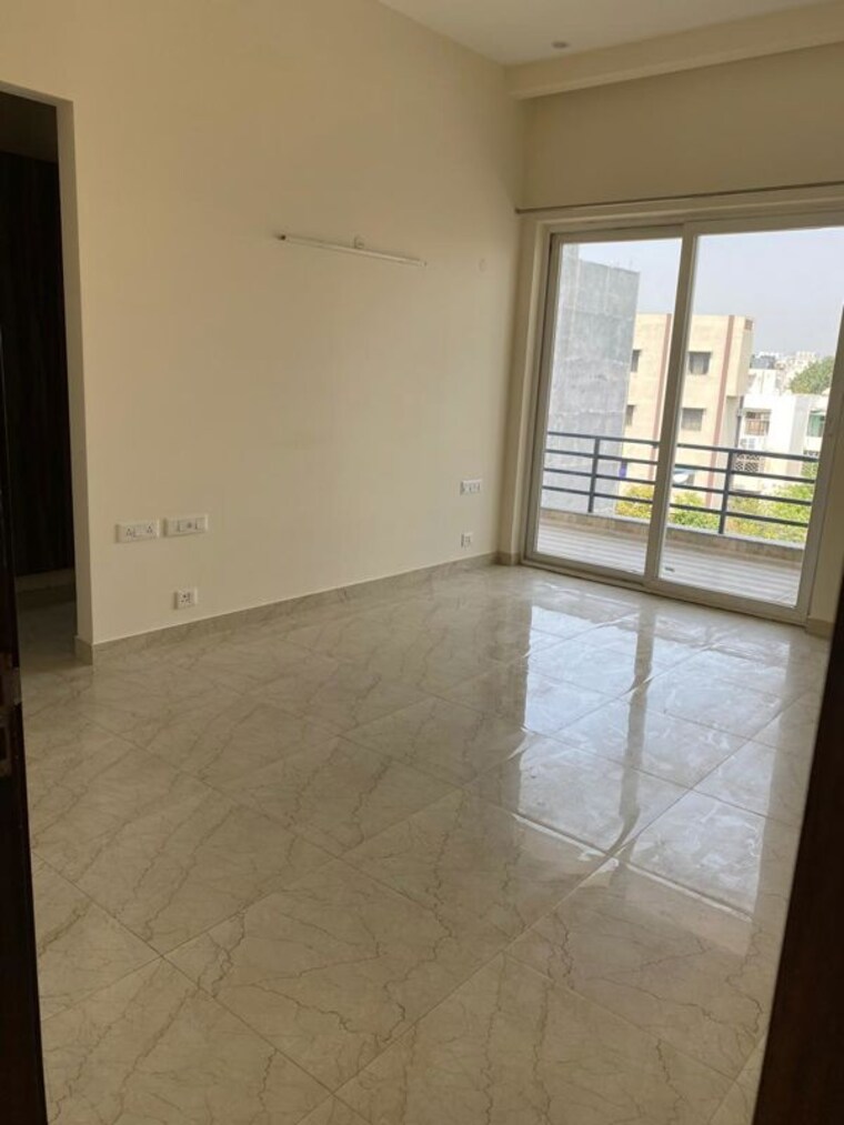 Room, sector 57 3 Bedroom 2200 Sq.Ft. Builder Floor In Sector 57 Gurgaon 10612115