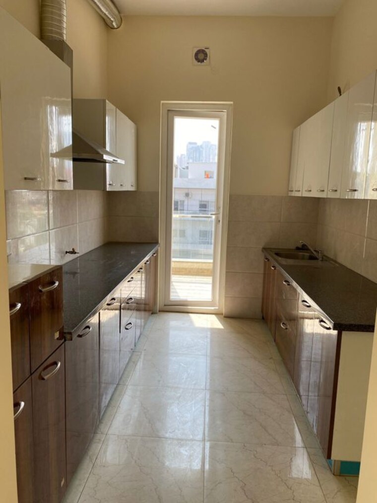 Kitchen, sector 57 3 Bedroom 2200 Sq.Ft. Builder Floor In Sector 57 Gurgaon 10612115