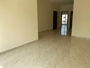Room in 3 BHK Builder Floor at Sector 57 – for Rent