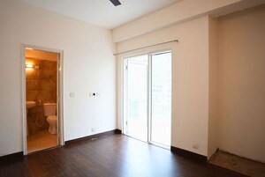 Room in 2 BHK Apartment at Ajnara Homes, Sector 16b Greater Noida – for Sale