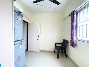 Team Area in 3 BHK Apartment at Vatva – for Sale