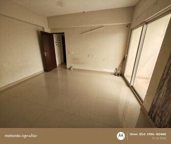2 BHK Apartment For Rent in Paramount Golf Foreste Apartments in Zeta I Greater Noida, Greater Noida