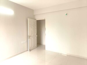 Room in 3 BHK Apartment at Bhartiya City Nikoo Homes 4, Thanisandra Main Road – for Rent