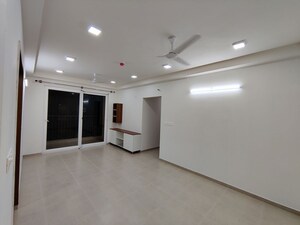 Room in 2 BHK Apartment at Bhartiya Nikoo Homes Phase 2, Thanisandra Main Road – for Rent