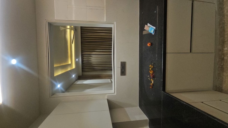 Living Room, uppal-gurgaon-99 3 Bedroom 290 Sq.Yd. Builder Floor In Sector 99 Gurgaon 10612127