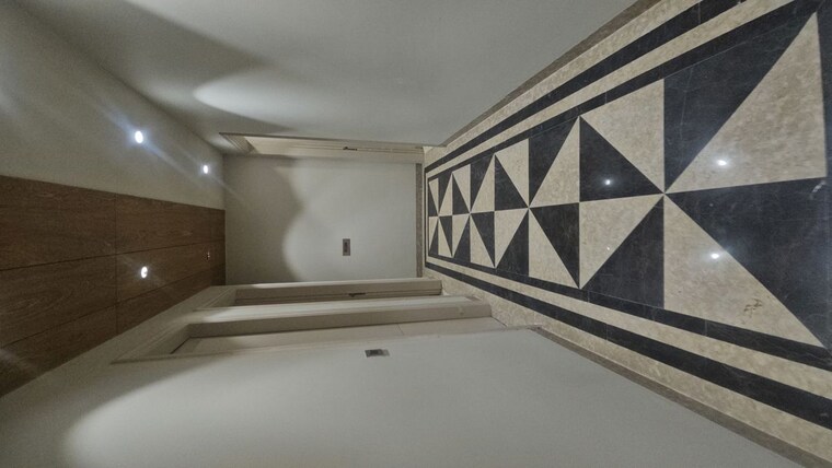 Balcony, uppal-gurgaon-99 3 Bedroom 290 Sq.Yd. Builder Floor In Sector 99 Gurgaon 10612127