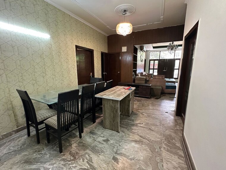 Gym, sector 57 3 Bedroom 2500 Sq.Ft. Builder Floor In Sector 57 Gurgaon 10612163