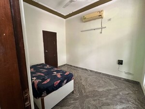 Bedroom in 3 BHK Builder Floor at Sector 57 – for Rent