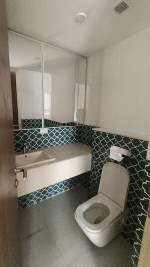 Bedroom in 3 BHK Apartment at Lodha Sterling, Kolshet Road – for Rent