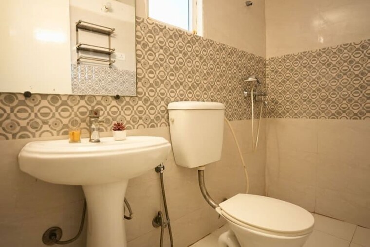 Bathroom, gaur-city-2-14th-avenue 3 Bedroom 1175 Sq.Ft. Apartment In Sector 16c Greater Noida Greater Noida 10612167