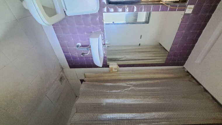 Attached Bathroom, lakhanis-galaxy 3 Bedroom 1680 Sq.Ft. Apartment In Cbd Belapur Sector 15 Navi Mumbai 10612180