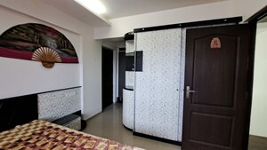 Room in 3 BHK Apartment at Lakhanis Galaxy, Cbd Belapur Sector 15 – for Rent