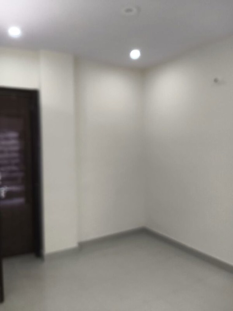 Room, uttam nagar 2 Bedroom 600 Sq.Ft. Builder Floor In Uttam Nagar Delhi 10612232