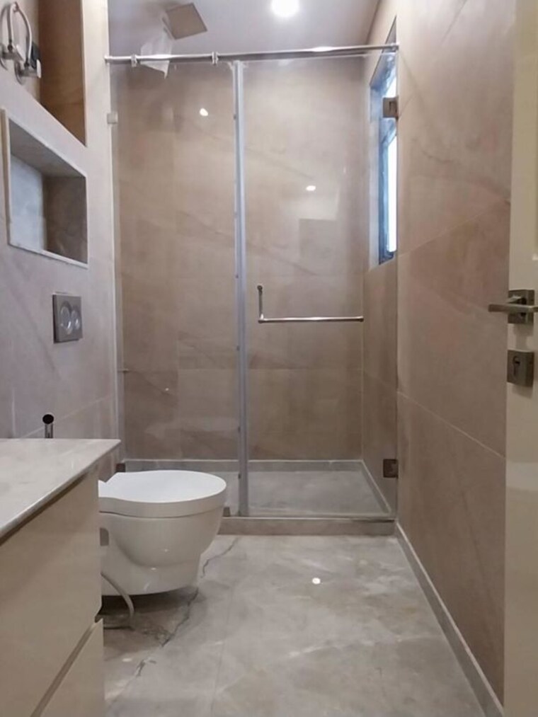 Bathroom, sector 23 4 Bedroom 2250 Sq.Ft. Builder Floor In Sector 23 Gurgaon 10612252