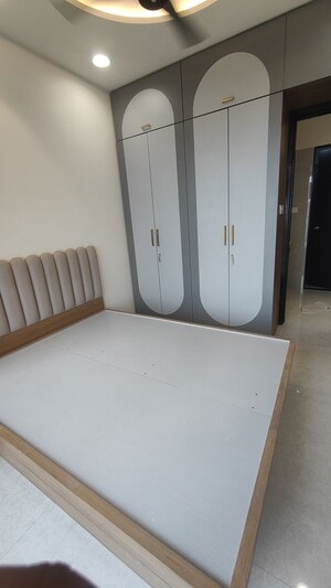 Room in 2 BHK Apartment at Bhagwati Greens, Kharghar – for Rent