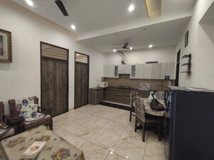 2 BHK Builder Floor For Rent in Aman Vihar