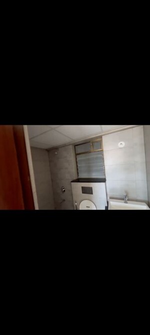 Bathroom in 1 BHK Apartment at Mahindra Alcove, Chandivali – for Rent