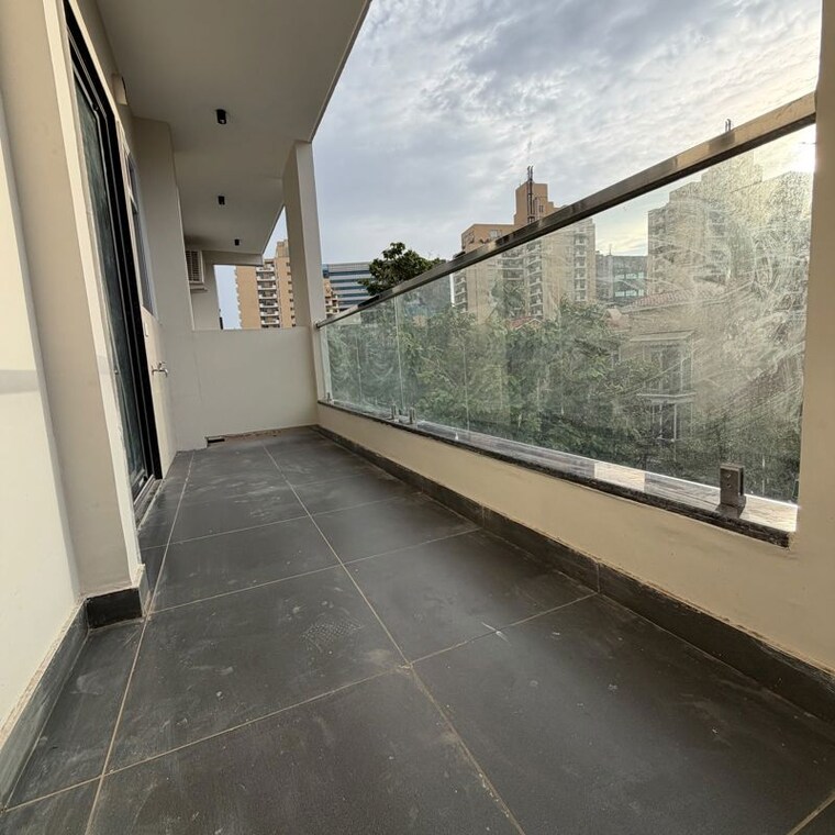 Balcony, smart-world-orchard 3 Bedroom 1716 Sq.Ft. Apartment In Sector 61 Gurgaon 10612293