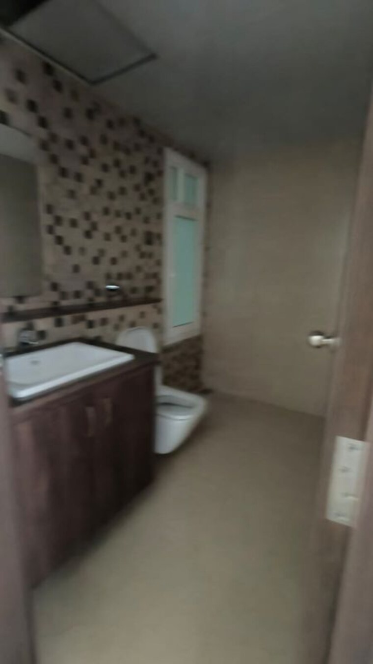 Bathroom, vajram-essenza 3 Bedroom 1050 Sq.Ft. Apartment In Yelahanka Bangalore 10612301