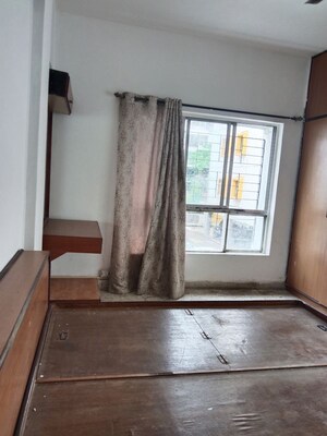 Room in 2 BHK Apartment at Suvarnayug Loksangam Vihar, Aundh – for Rent
