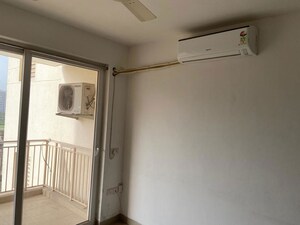 Room in 3.5 BHK Apartment at Emaar Gurgaon Greens, Sector 102 – for Sale