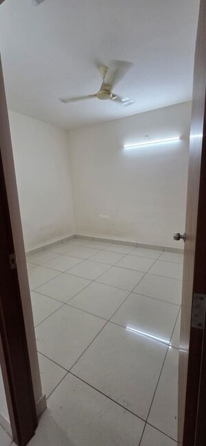 Room in 2 BHK Apartment at Karle Vario Homes, Hebbal – for Rent