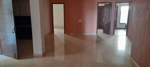 Room in 4 BHK Builder Floor at Sector 38 – for Rent