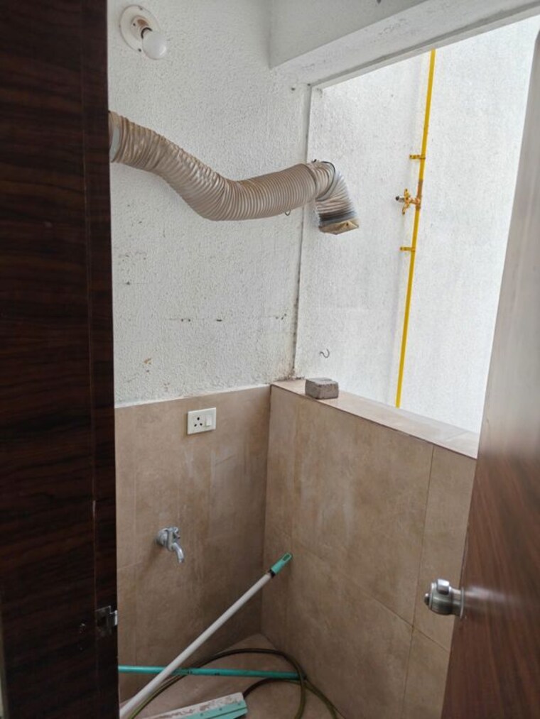 Bathroom, rachana-eternia 2 Bedroom 900 Sq.Ft. Apartment In Baner Pune 10612313