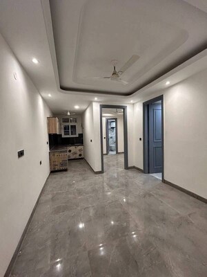 Room in 1 BHK Builder Floor at Saket – for Rent