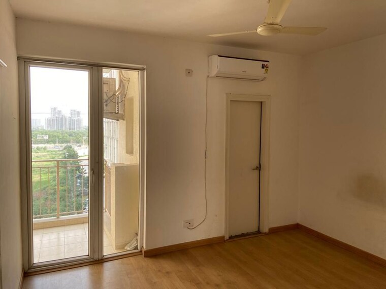Room, emaar-gurgaon-greens 3.5 Bedroom 1650 Sq.Ft. Apartment In Sector 102 Gurgaon 10612322