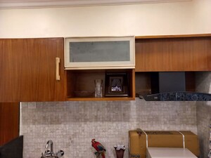 Furnished Amenities in 1 BHK Apartment at Chawla House, Cuffe Parade – for Rent