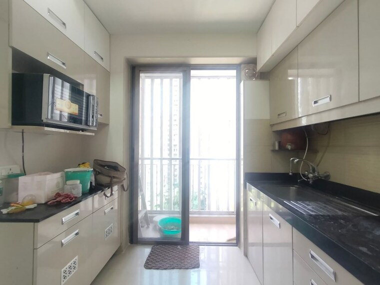 Kitchen, lodha-luxuria 3 Bedroom 1550 Sq.Ft. Apartment In Majiwada Thane 10612296
