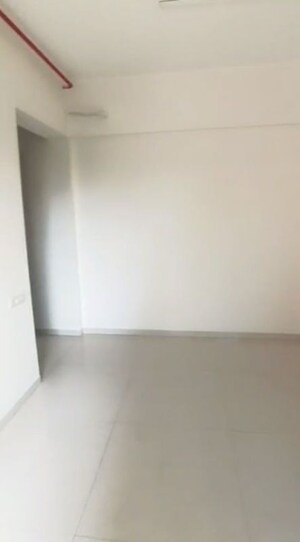 Bedroom in 2 BHK Apartment at Chembur – for Rent