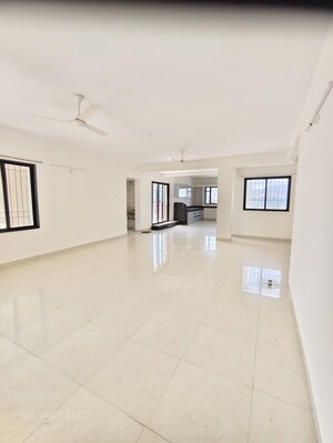 Room in 2 BHK Apartment at Nikash Skies CHS, Pashan – for Rent