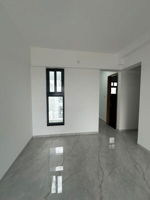 Room in 3 BHK Apartment at Sukhwani Euphoria, Baner – for Rent